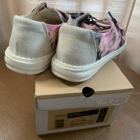 Hey Dude, size 7, tie dye - Picture 5 of 5